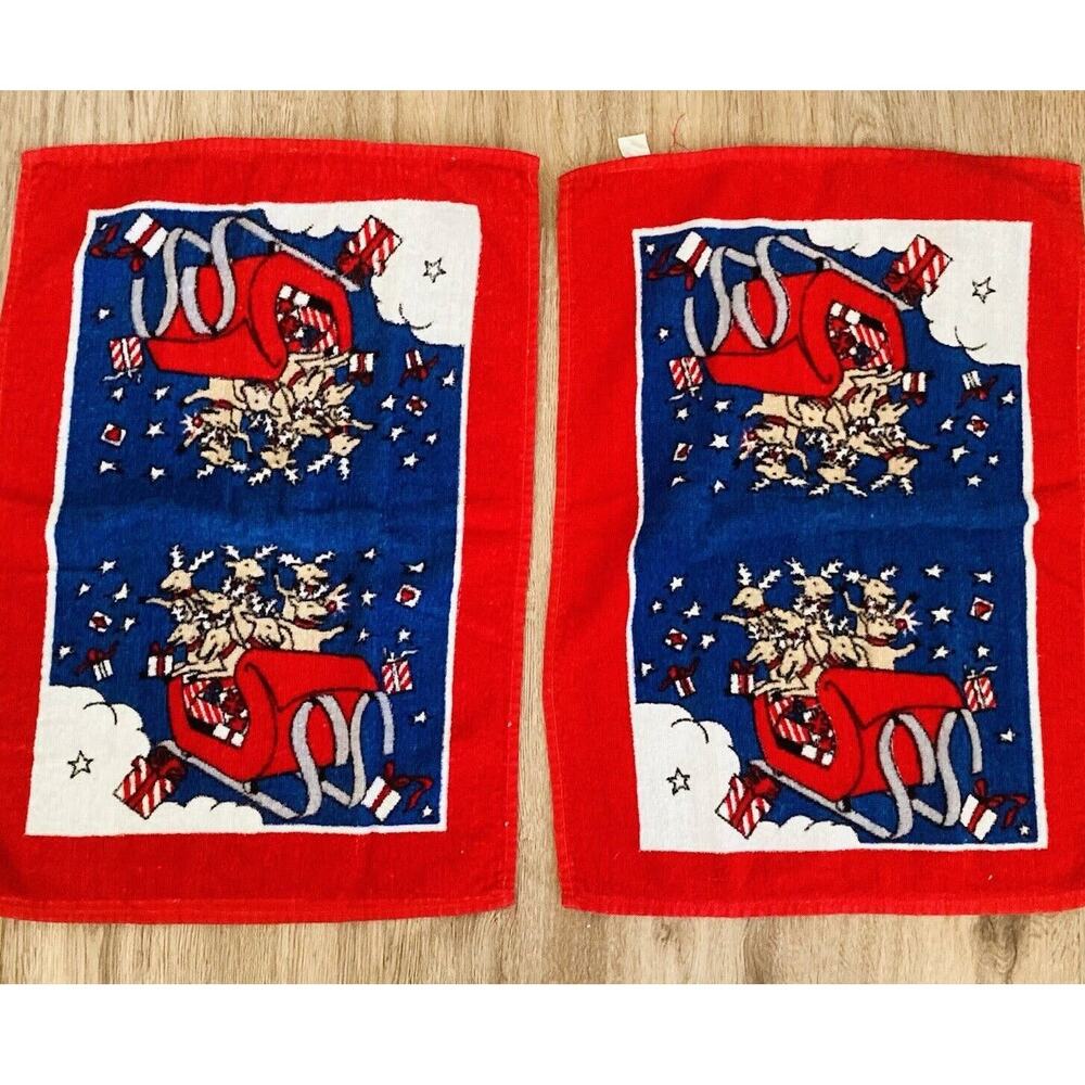 Vintage Hilasal Christmas Holiday Hand/Bar Bath Towels Set of 2 Reindeer Sleigh